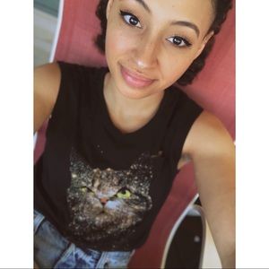 Meet your Posher, Mackenzie